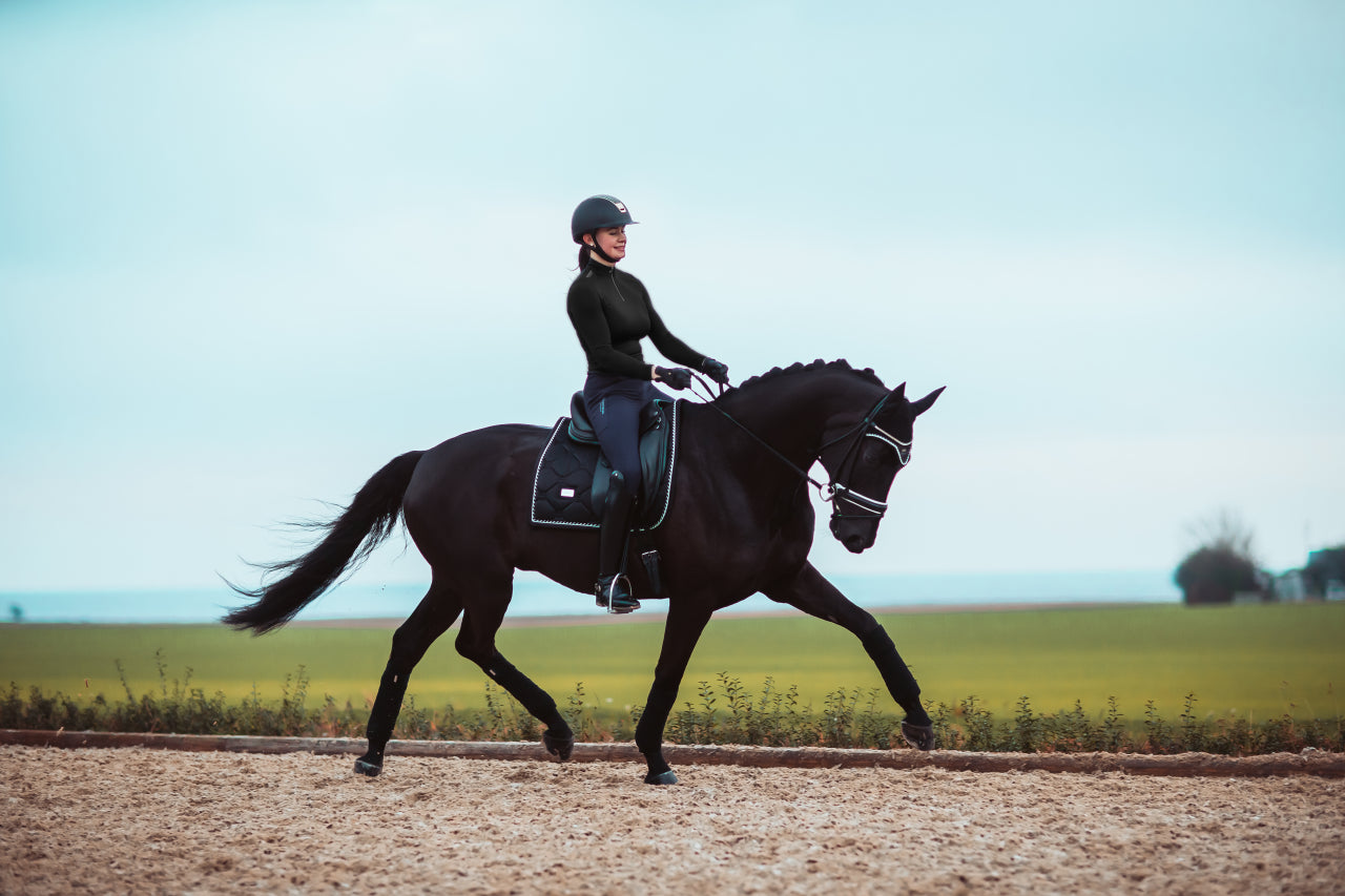 Tapis de selle Black Edition - Equestrian Stockholm