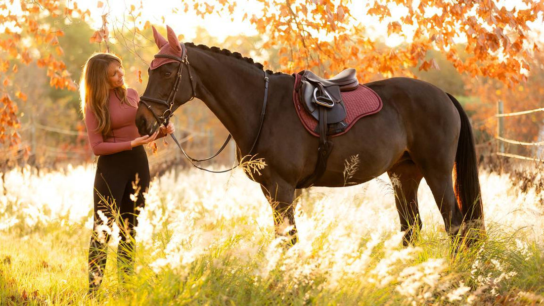 Suede Square Orchid saddle pad - LEMIEUX