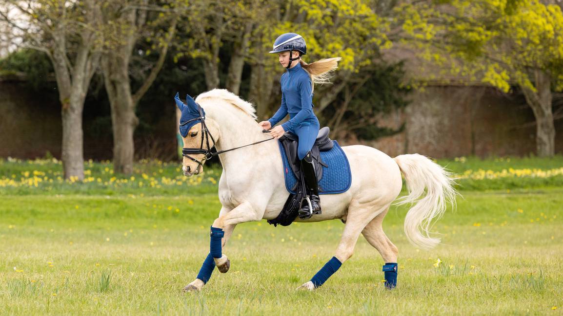 Suede Square Atlantic saddle pad - LEMIEUX