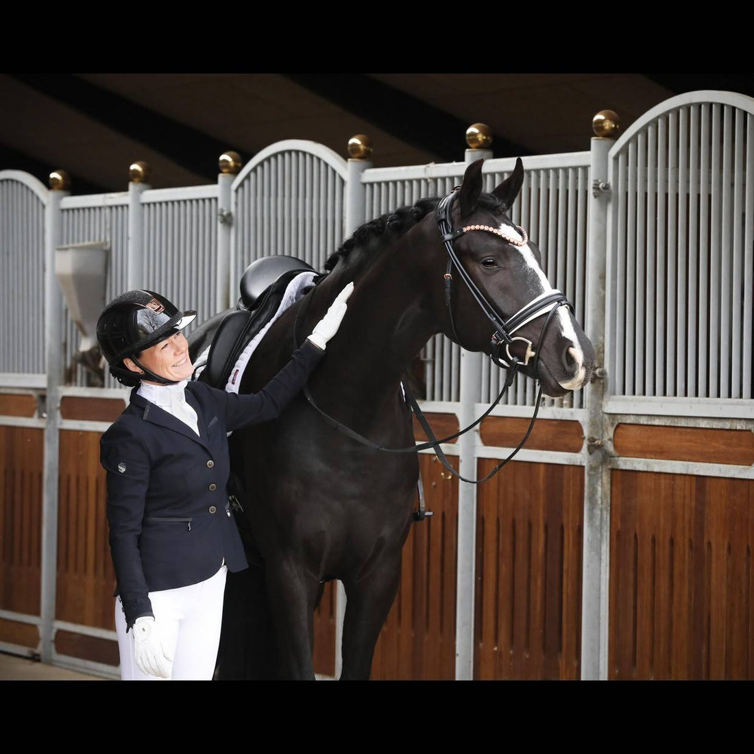 FLEUR round black leather bridle with white lining - SD Design