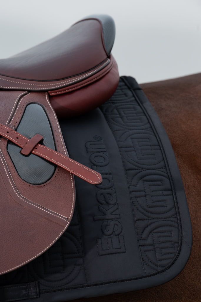 Big Square Highgloss Dynamic 2024 saddle pad - Eskadron