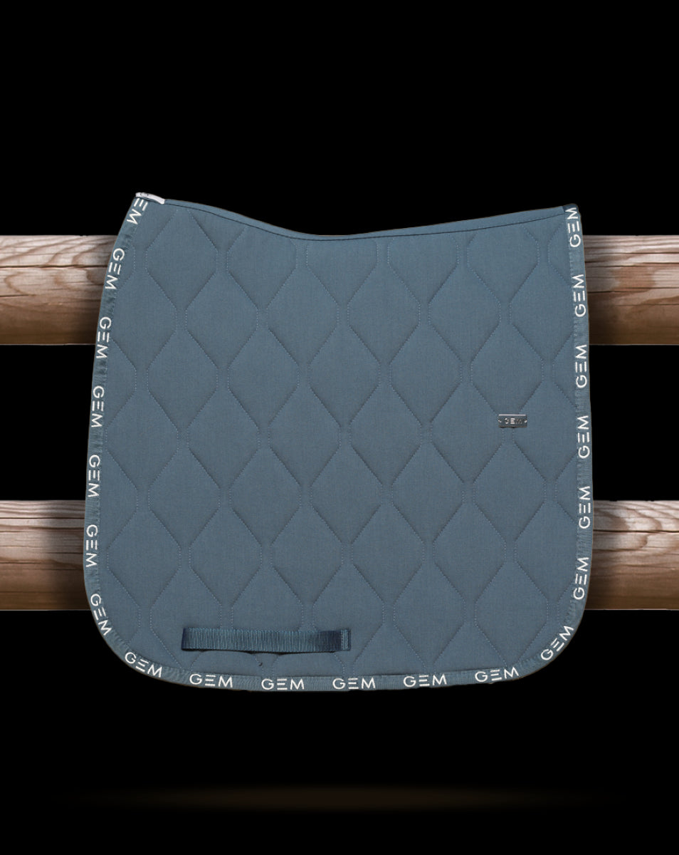 Tapis de selle LOVE Bleu orage DRESSAGE - GEM (