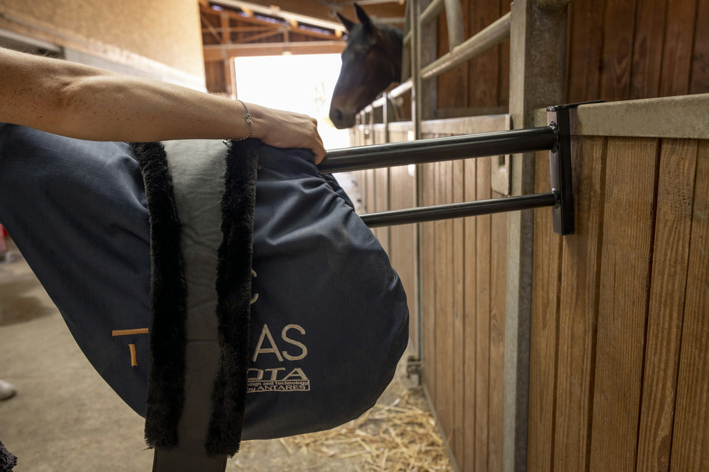 Porte-selle et tapis amovible - Hippotonic