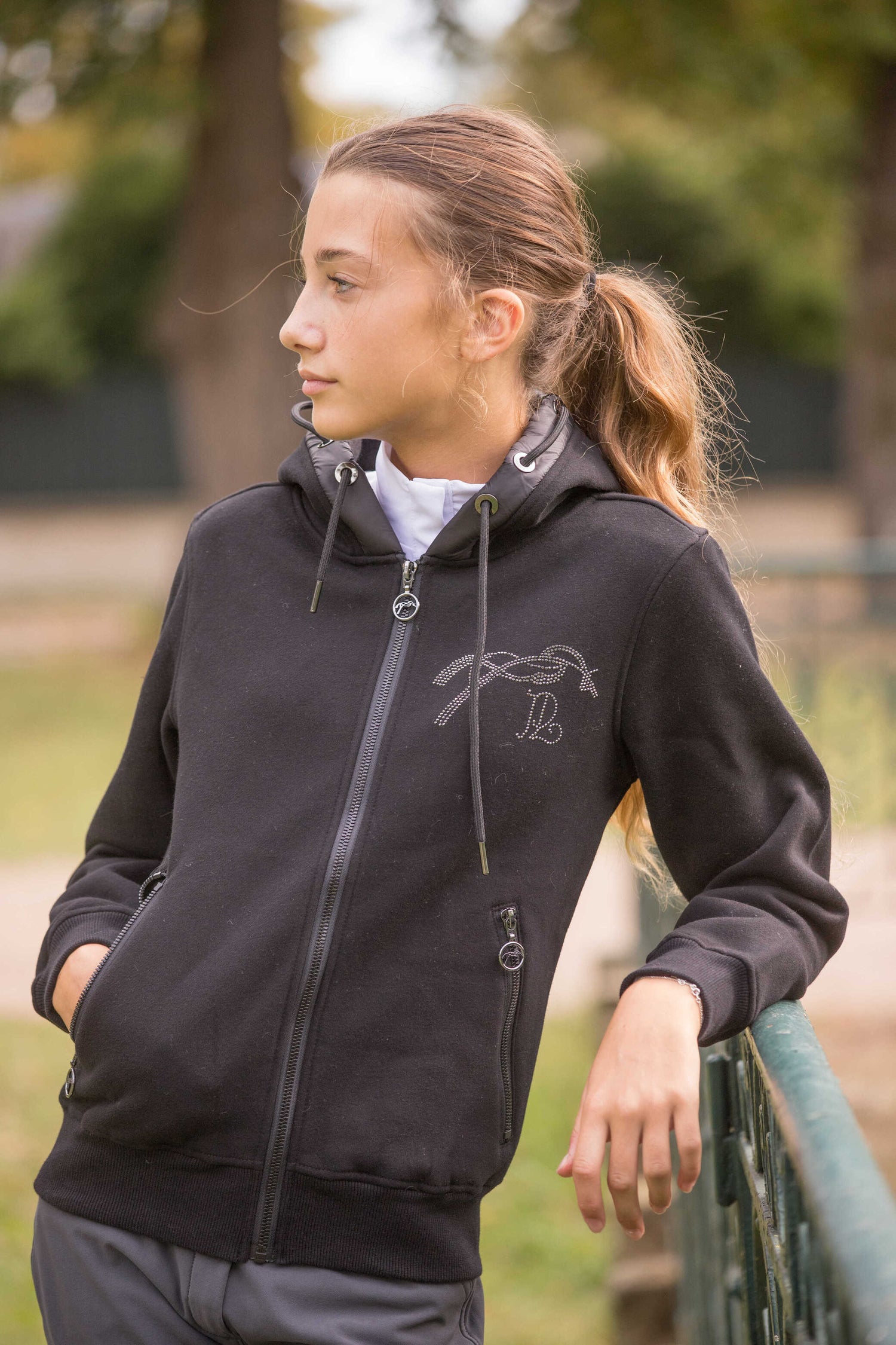 Sweat zippé à capuche Fluore noir - PENELOPE COLLECTION