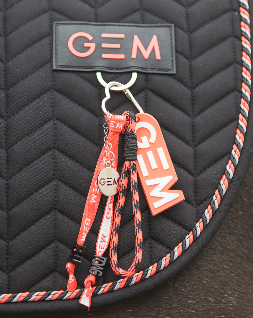 Tapis de selle PASTA nixte noir - GEM