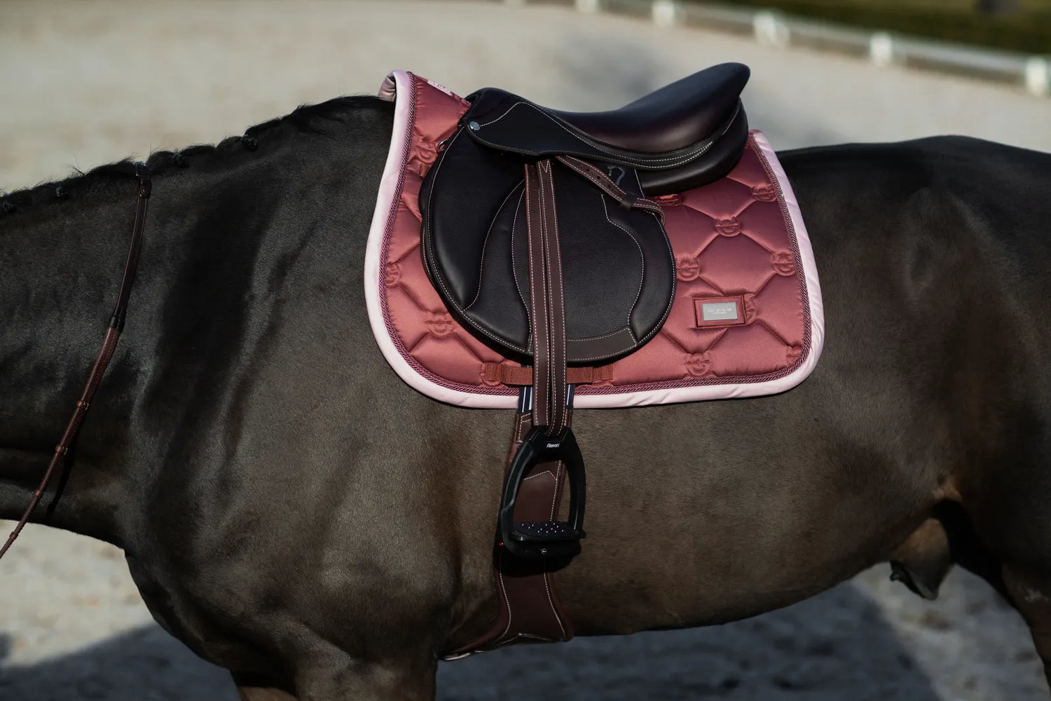 Tapis de selle Amber Rose MIXTE - Equestrian Stockholm