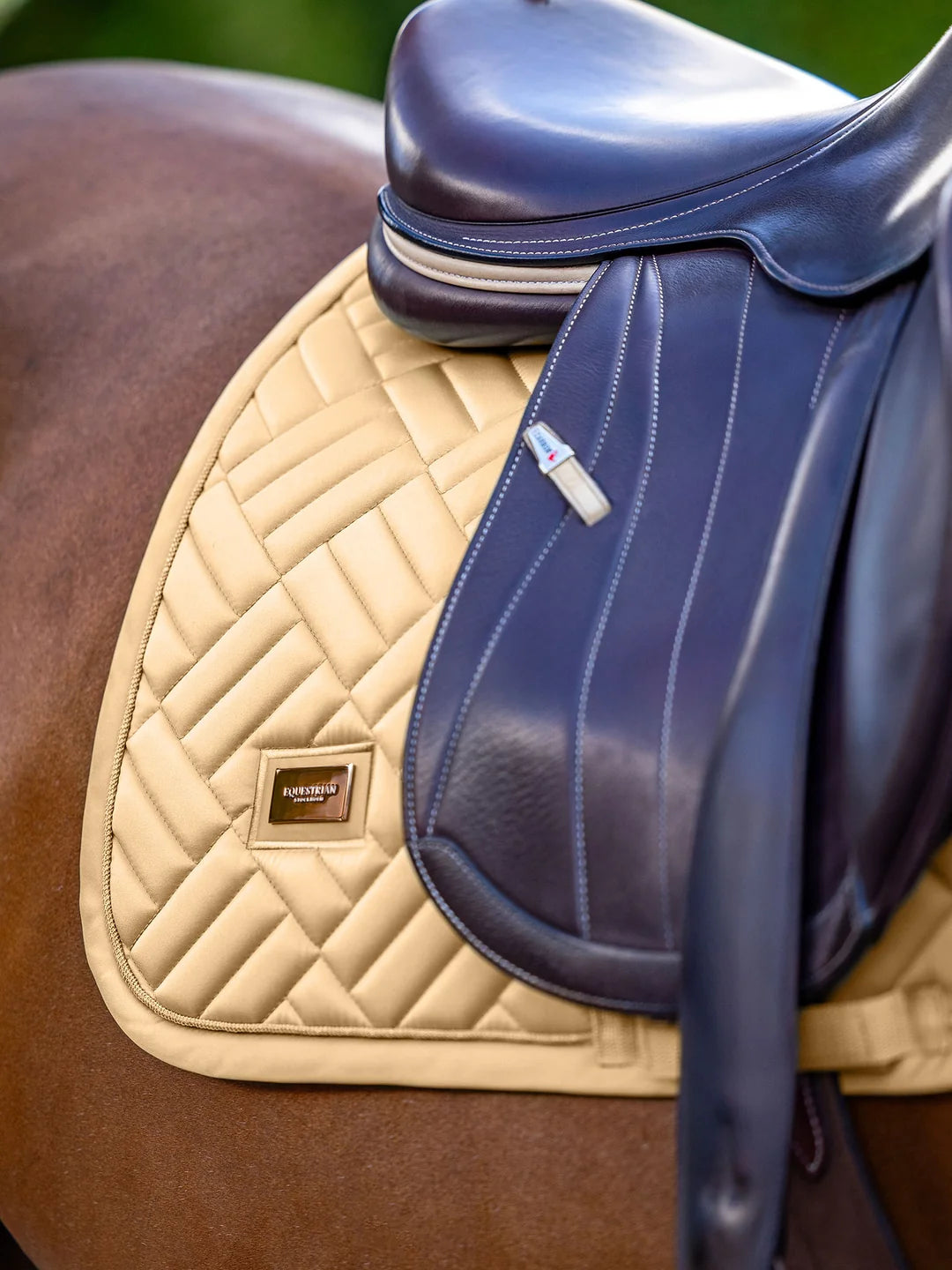 Tapis de selle Modern Midsummer Glow MIXTE - Equestrian Stockholm