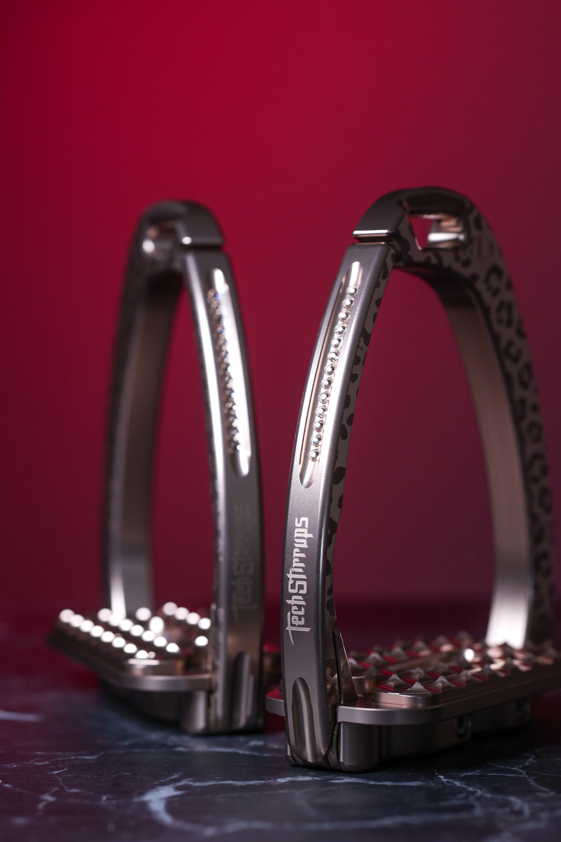 Etriers Untamed Leopard edition limitée Marron Swarovski - Tech Stirrup