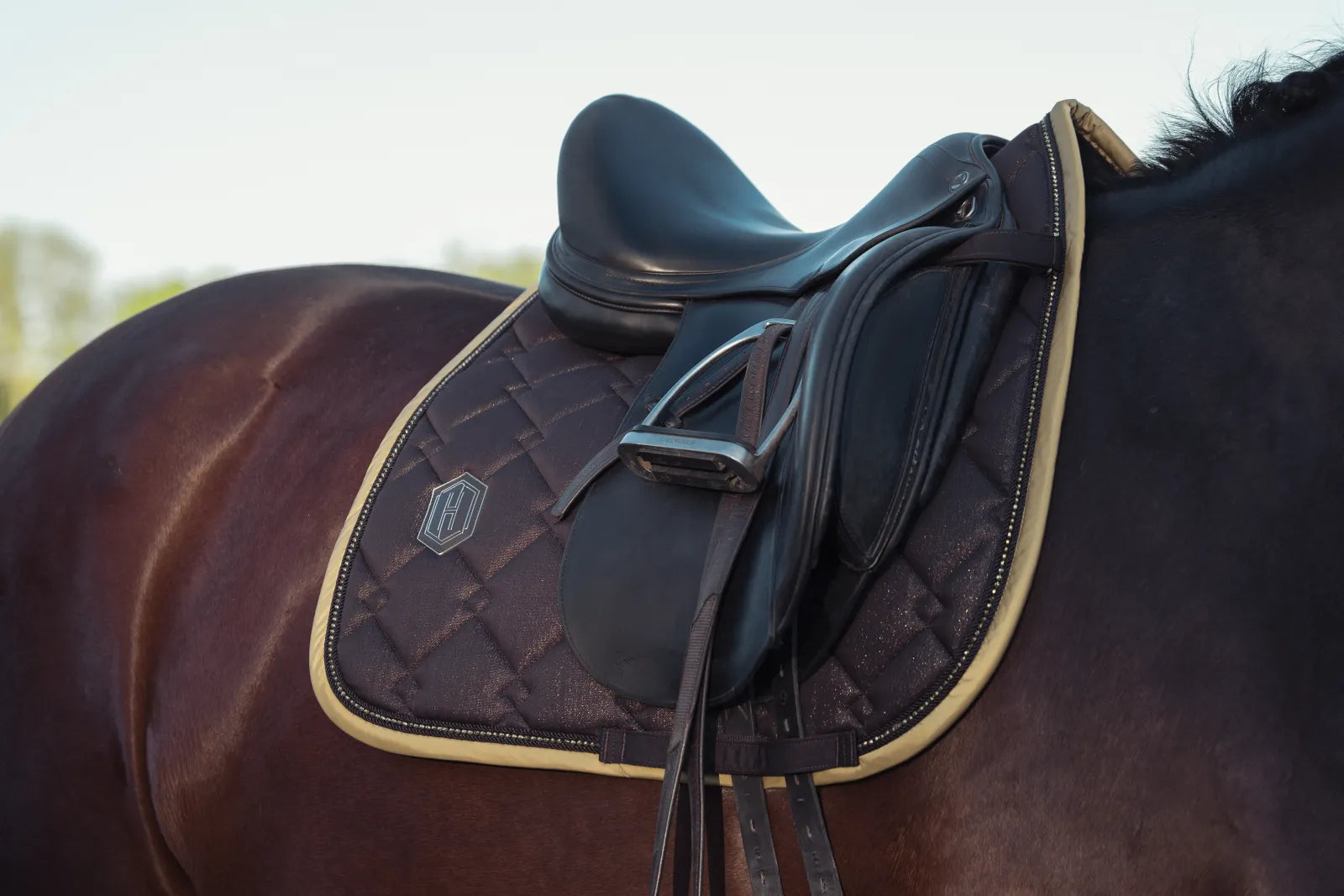 Tapis de selle COTTON GLITTER CRYSTAL Dressage Heritage 2025 - Eskadron
