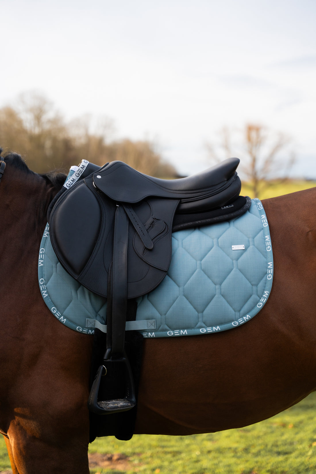 Tapis de selle LOVE Obstacle Bleu gris - GEM