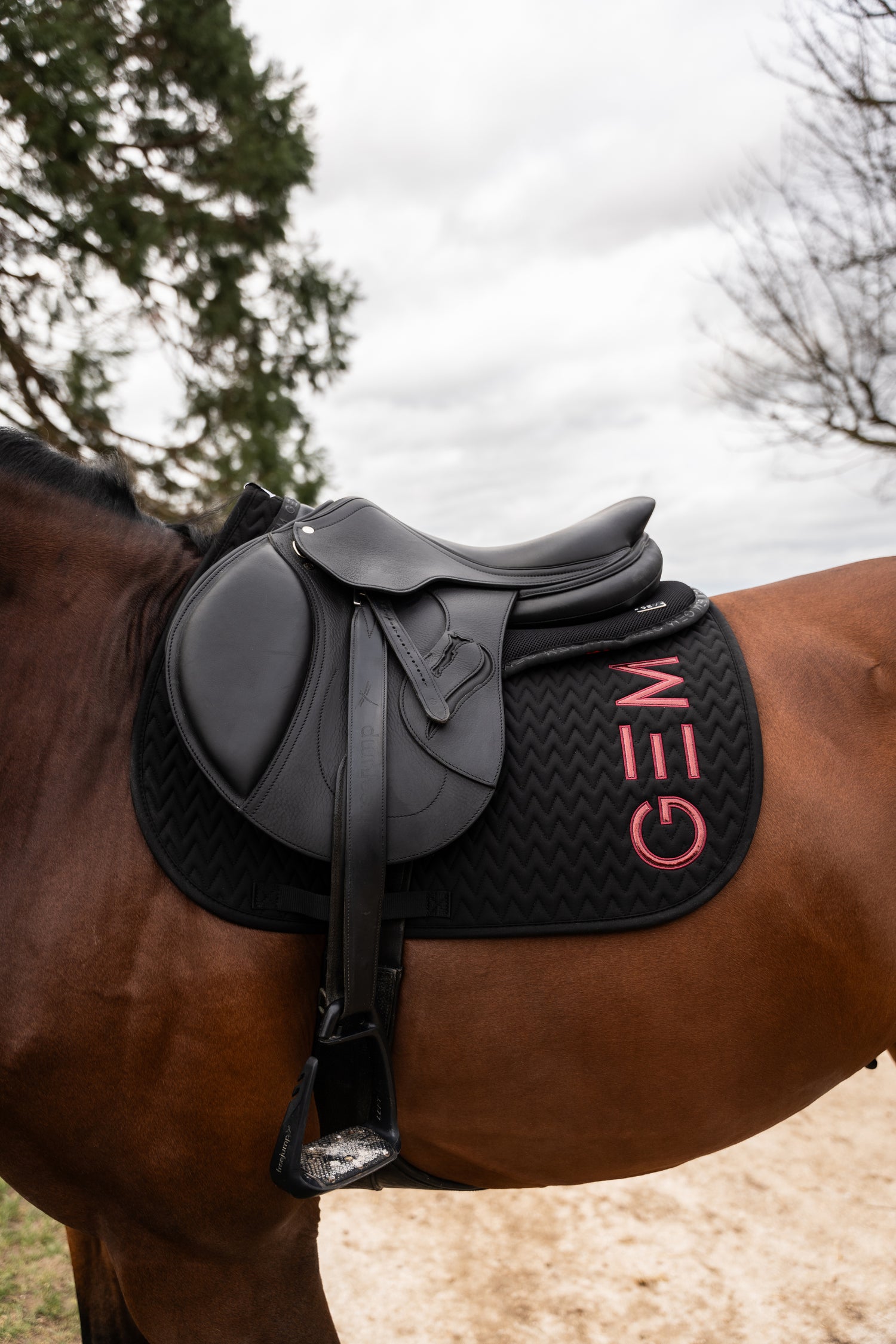 Tapis de selle TEN MIXTE Noir bordeaux - GEM