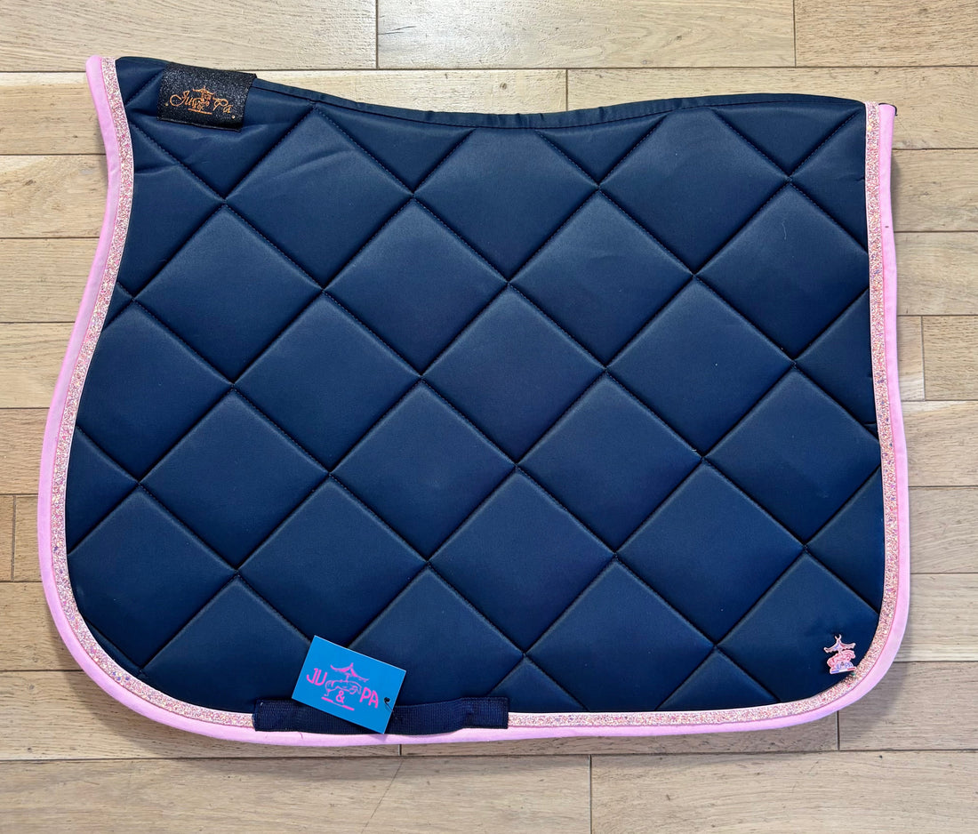 Tapis de selle Bleu Marine rose - Ju &amp; Pa