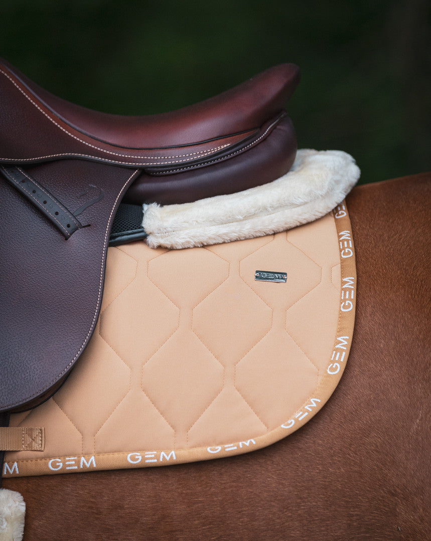 LOVE Black Coral saddle pad - GEM