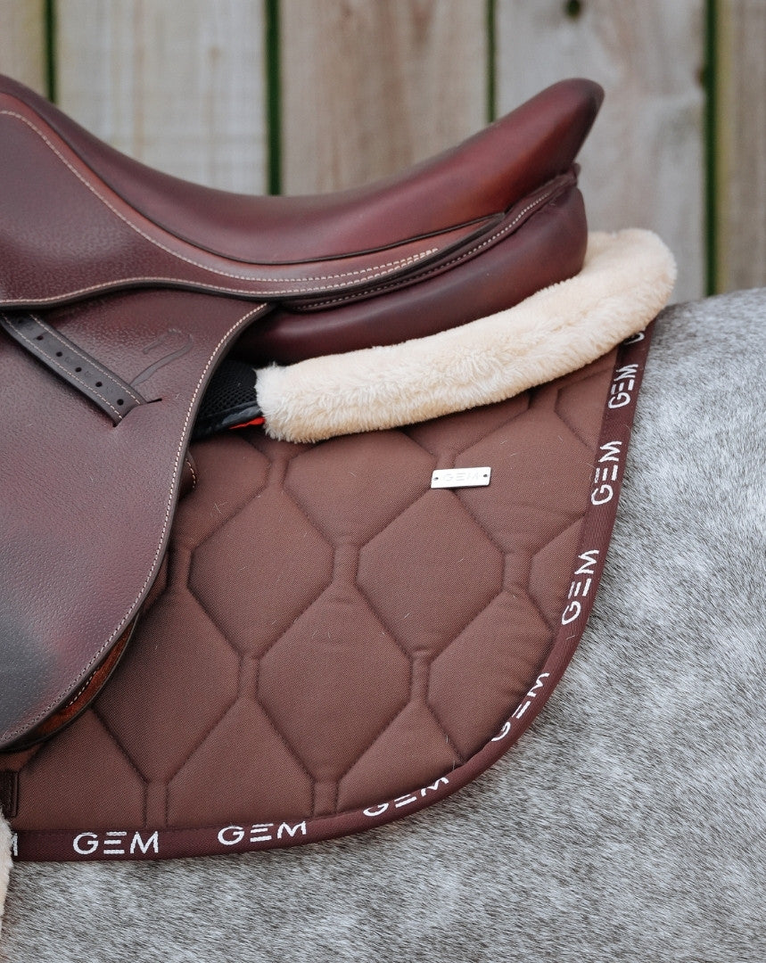 Tapis de selle LOVE Obstacle Chocolat - GEM